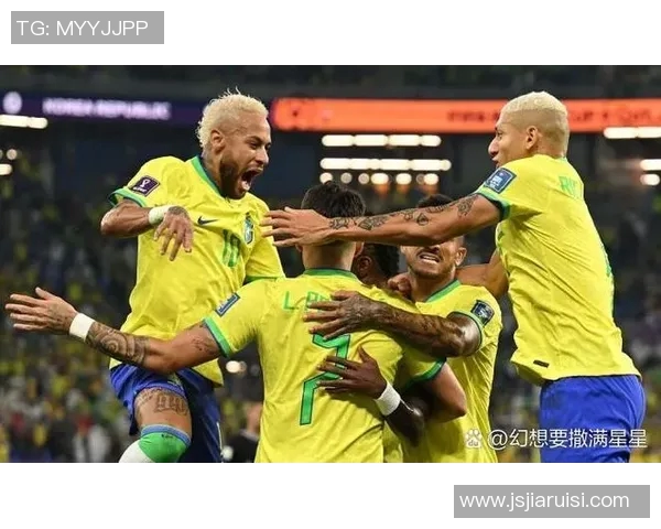 足球巨星荣耀归乡当地球迷热情相迎场面温馨感人